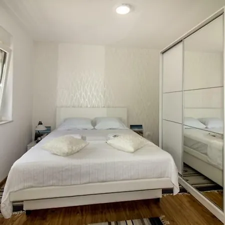 Panorama View Apartman *
